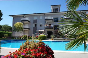 Amazing apartment With Pool for 5 people